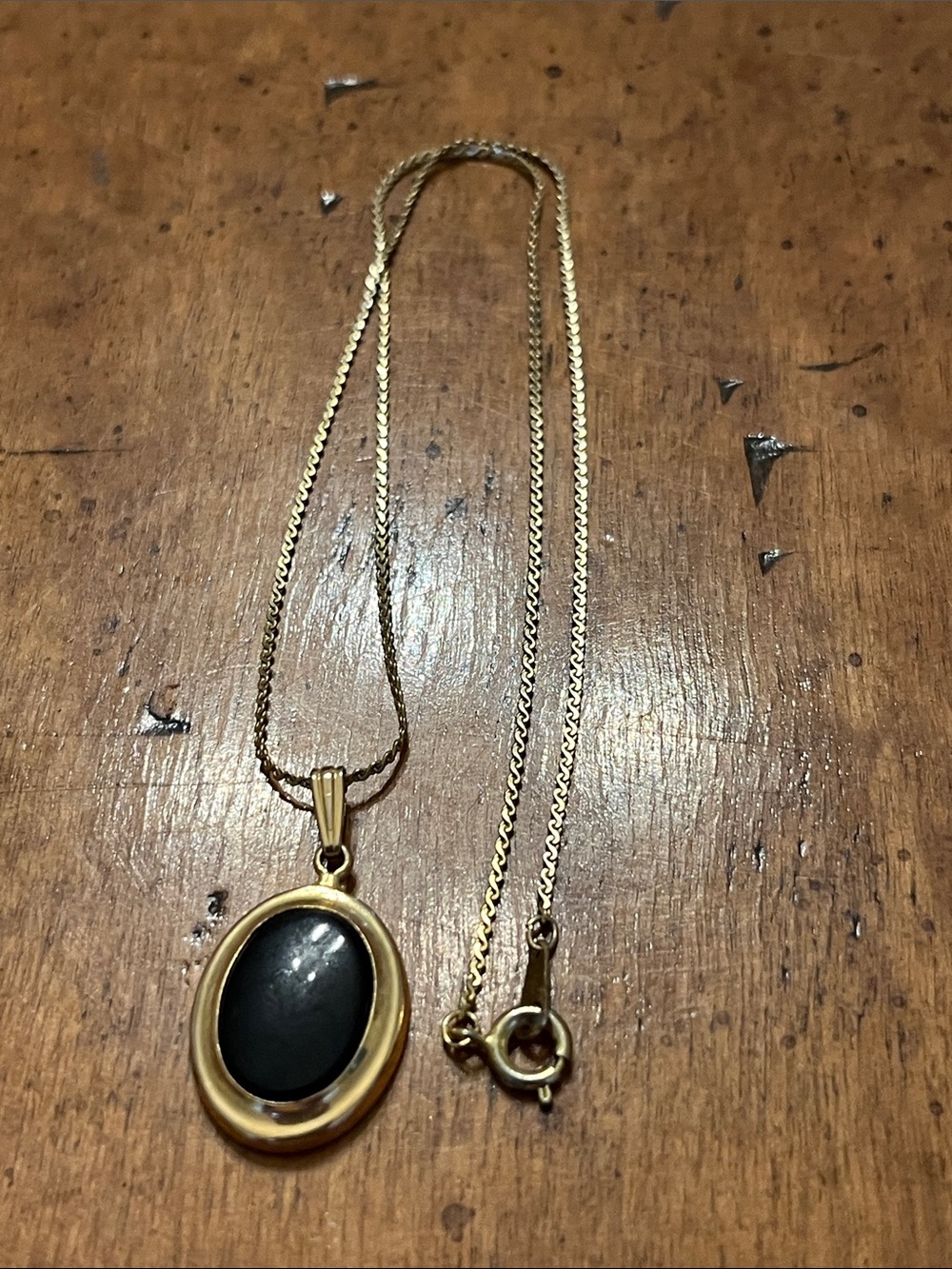 Vintage Gold Oval Black Gemstone Statement Pendant Chain Necklace